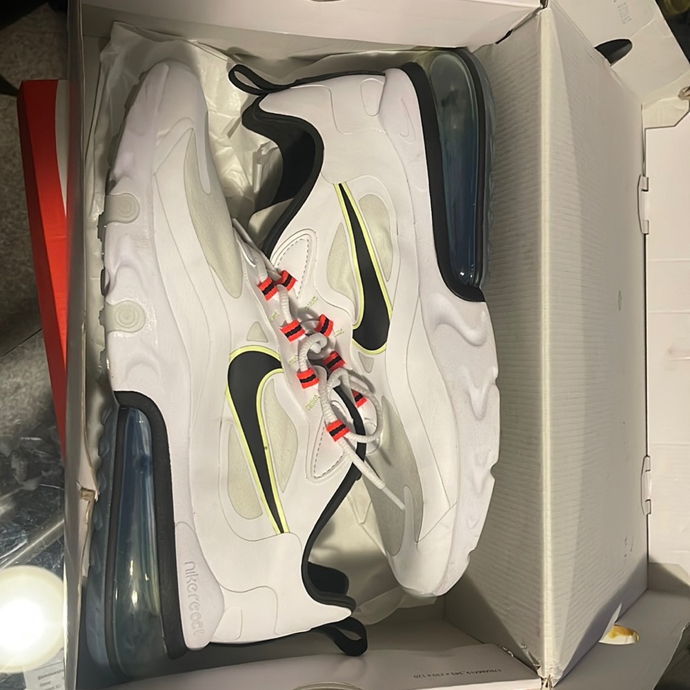 Nike Air React 270 Size 10.5M/12W